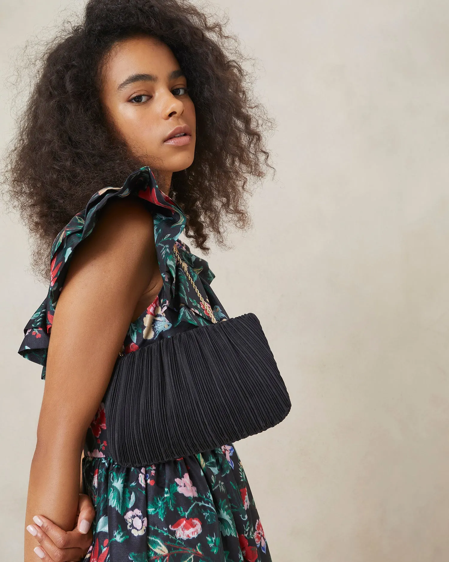 Brit Black Flat Pleated Clutch