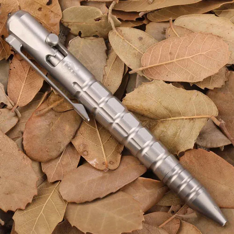Commander C10 Tactical Bolt Action Pen | Titanium