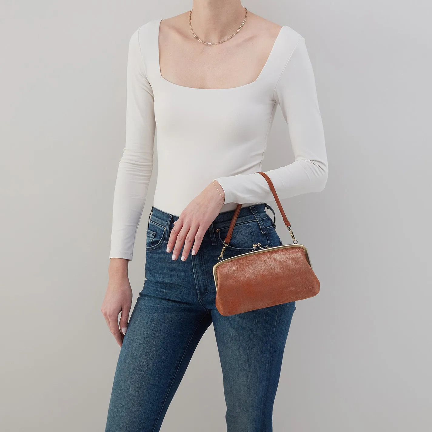 Cora Wallet Crossbody In Metallic Leather - Patina