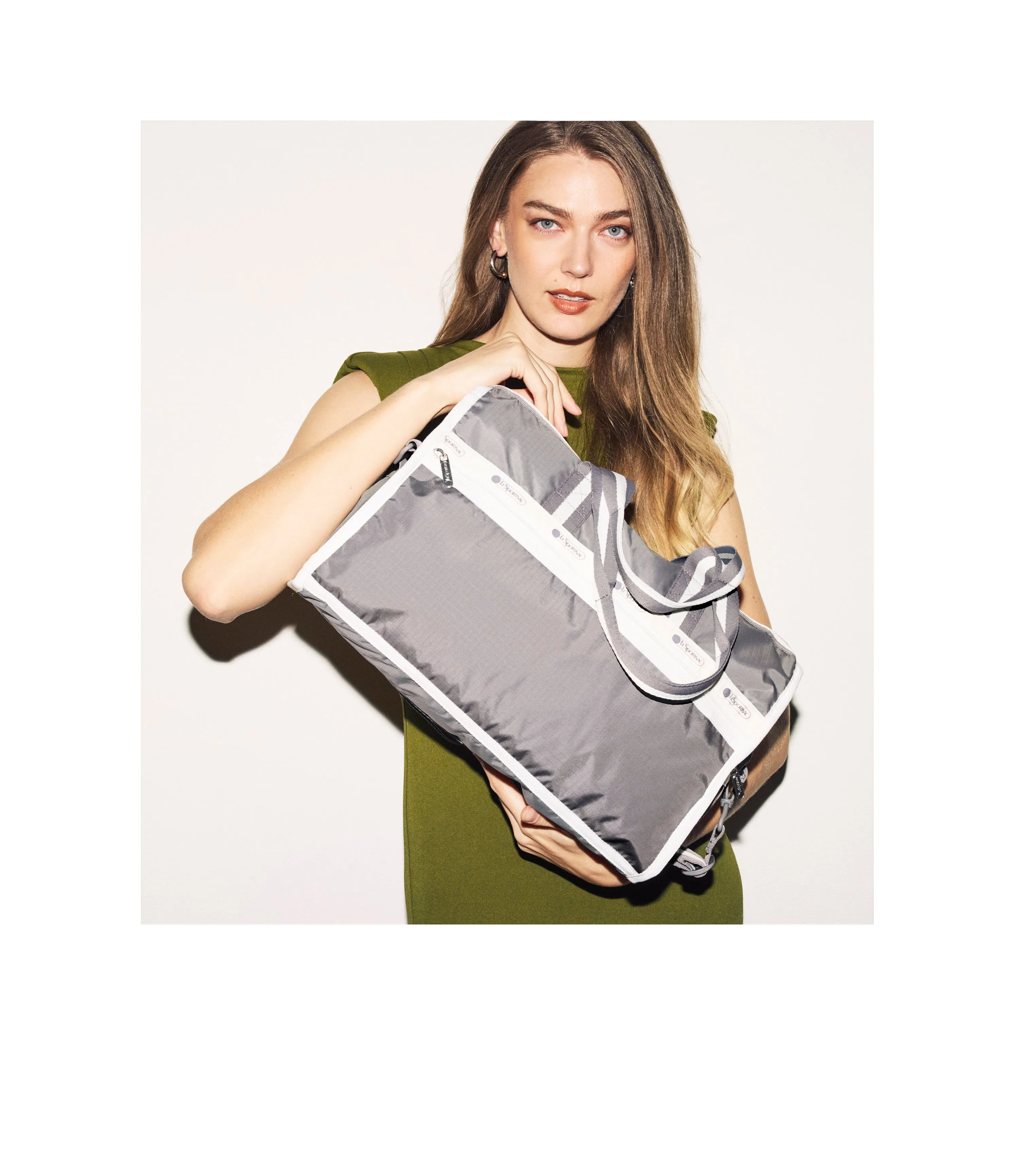 Deluxe Medium Weekender