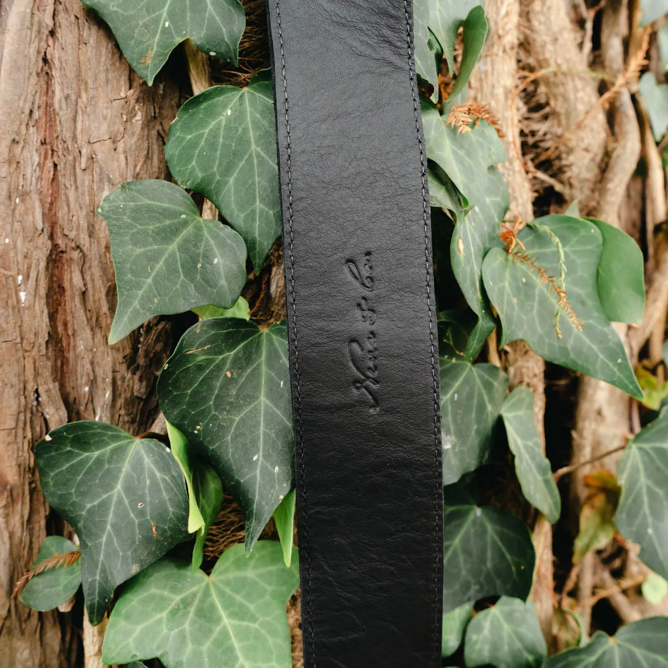 DIAMANTE SHOULDER STRAP - BLACK