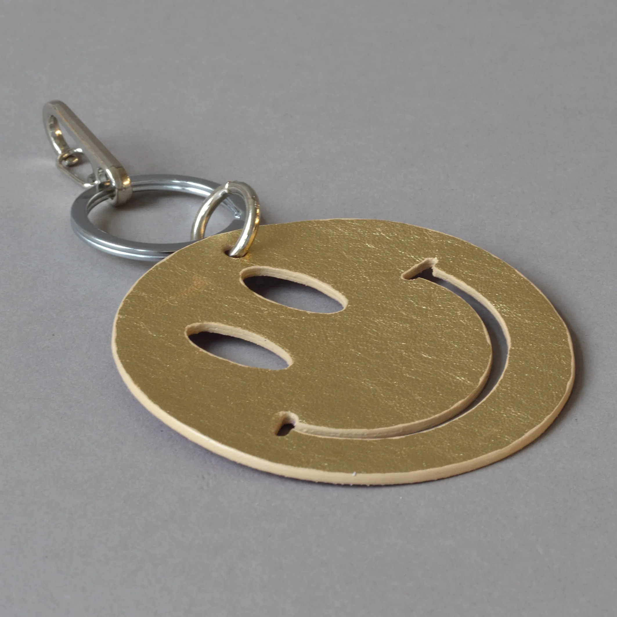 Happy Key Ring Gold Magenta