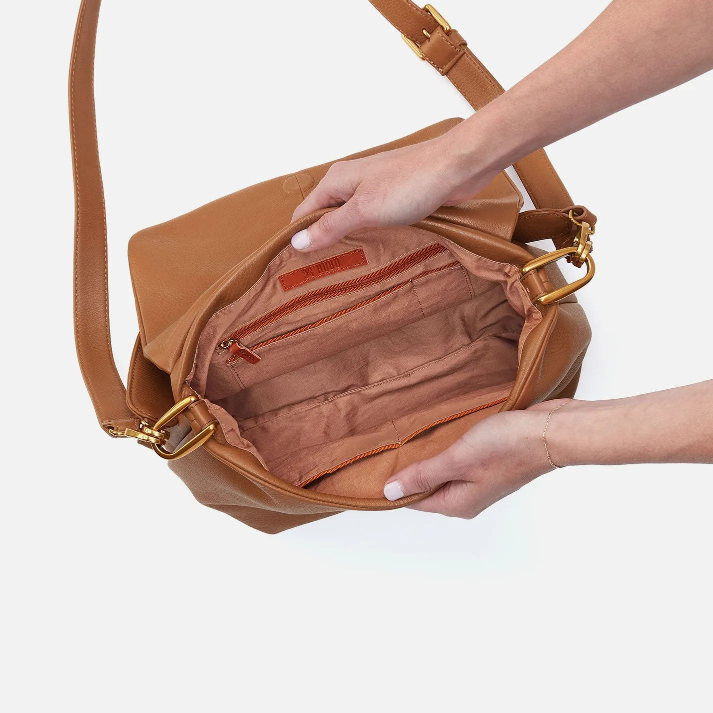 Harley Convertible Shoulder Bag in Pebbled Leather - Warm Honey