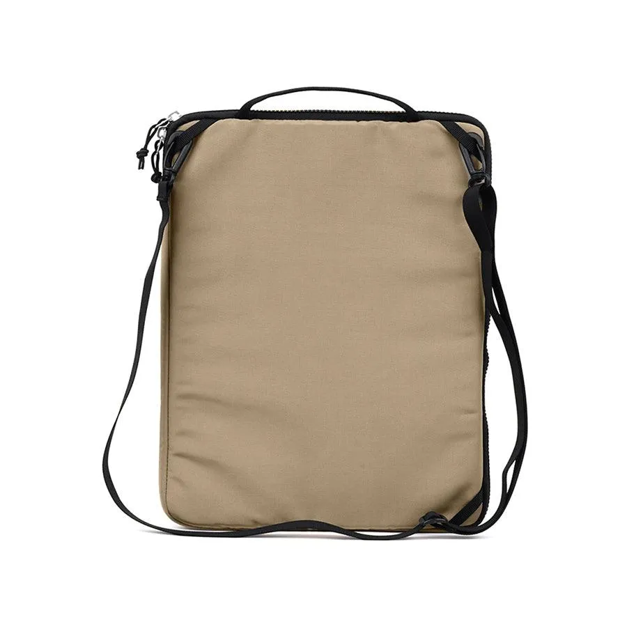 HELLOLULU Eilif 3 Way Sleeve Case 16 Pastel Khaki