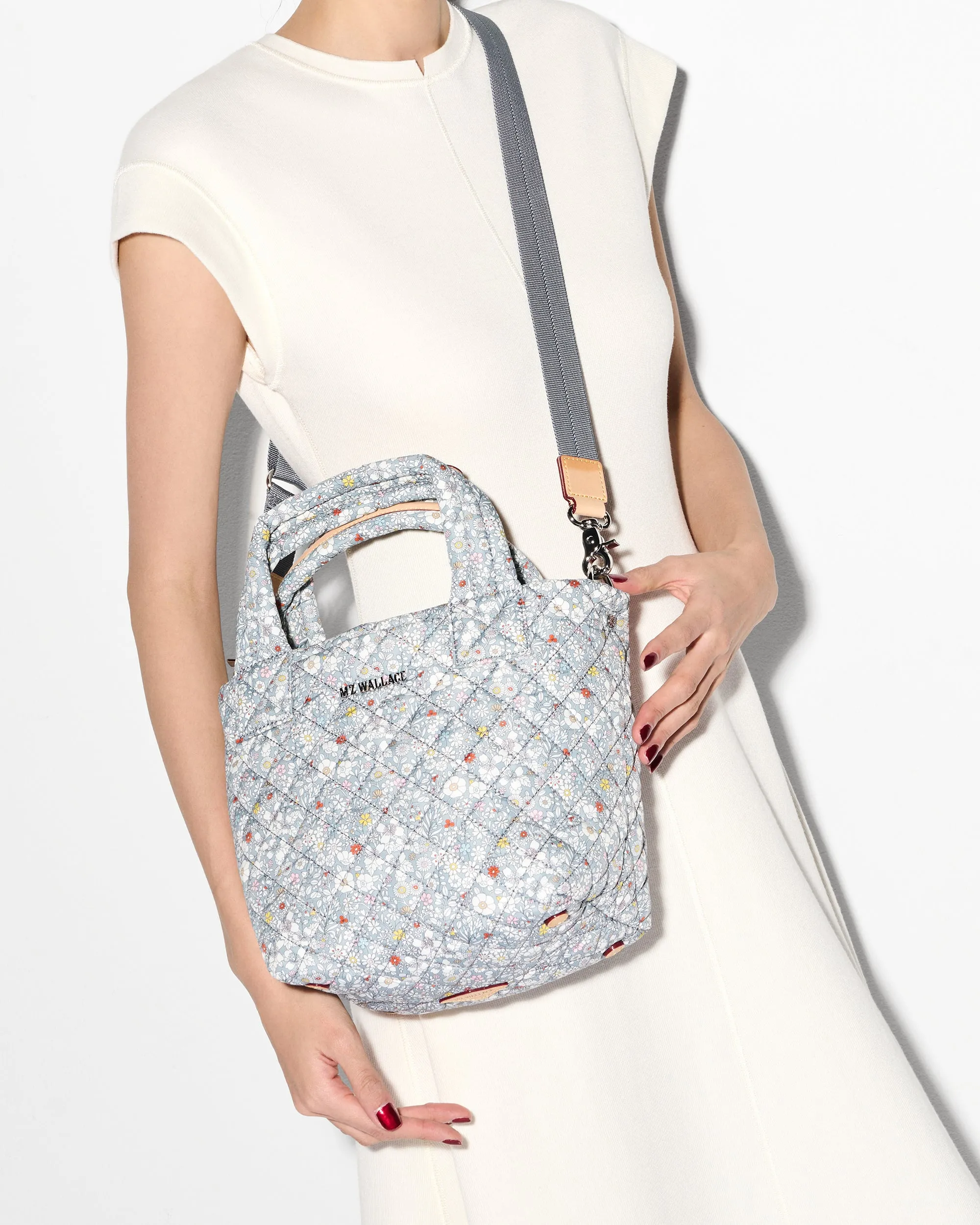 June's Meadow Mini Metro Tote Deluxe