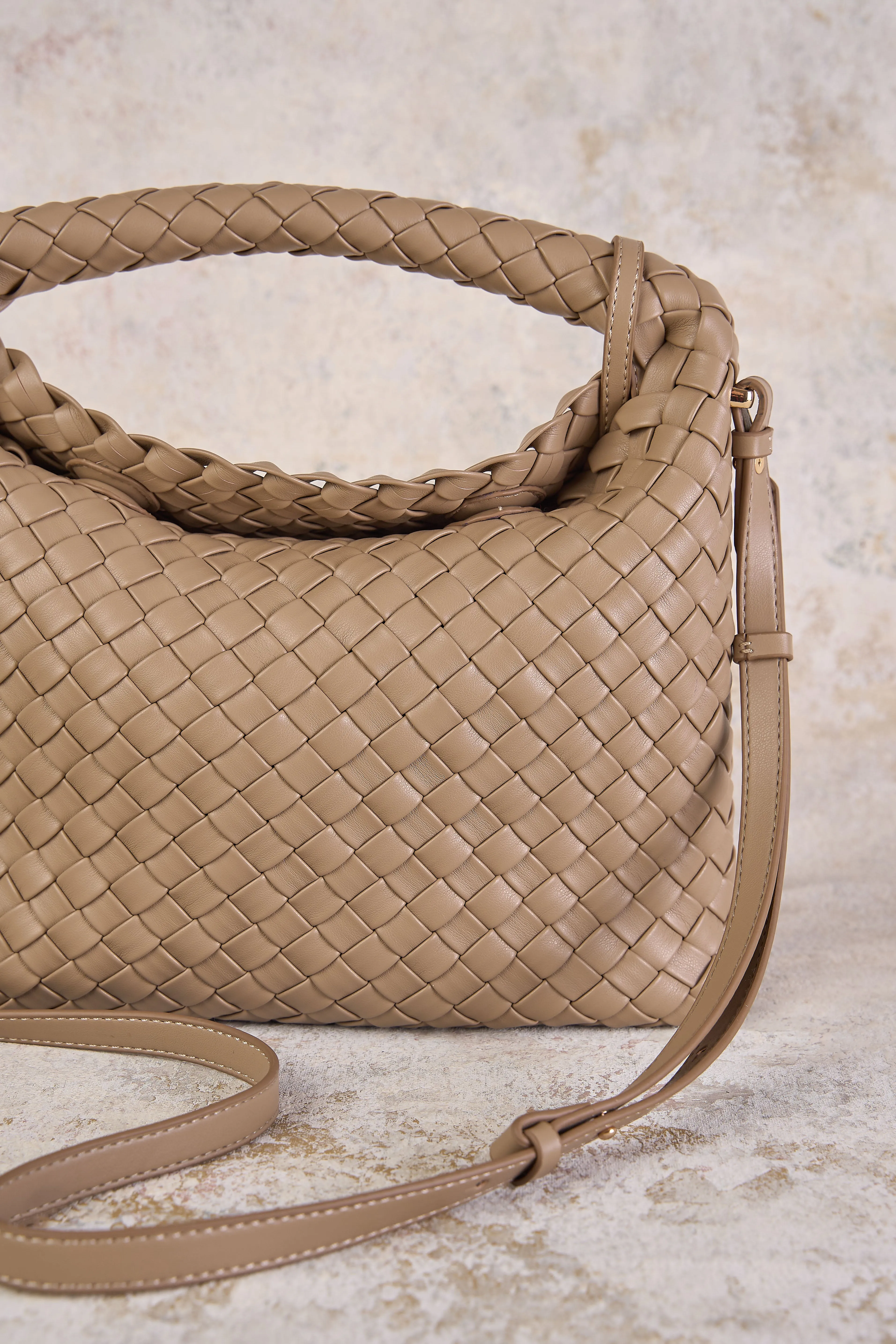 Kira Woven Handbag - Sand