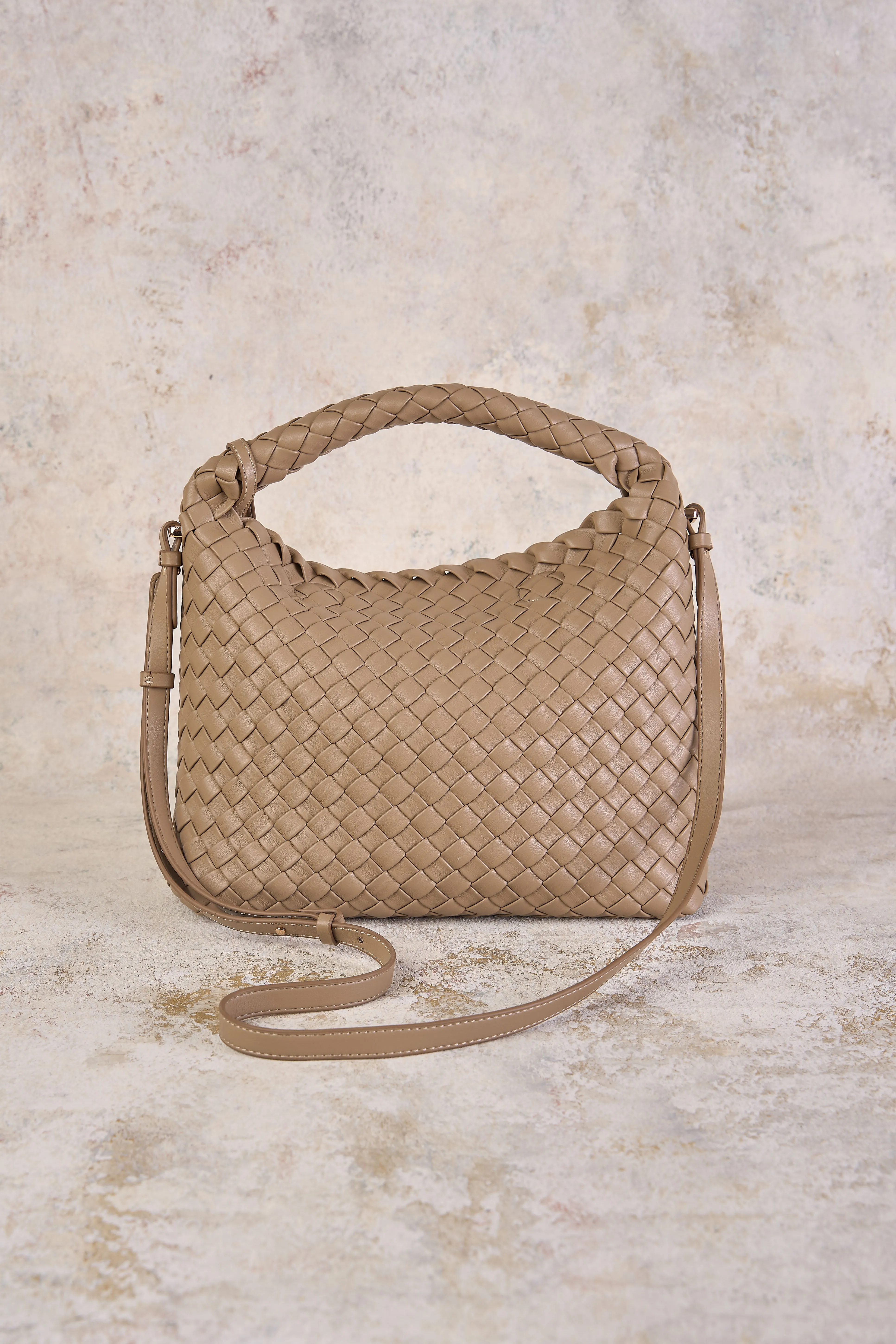 Kira Woven Handbag - Sand
