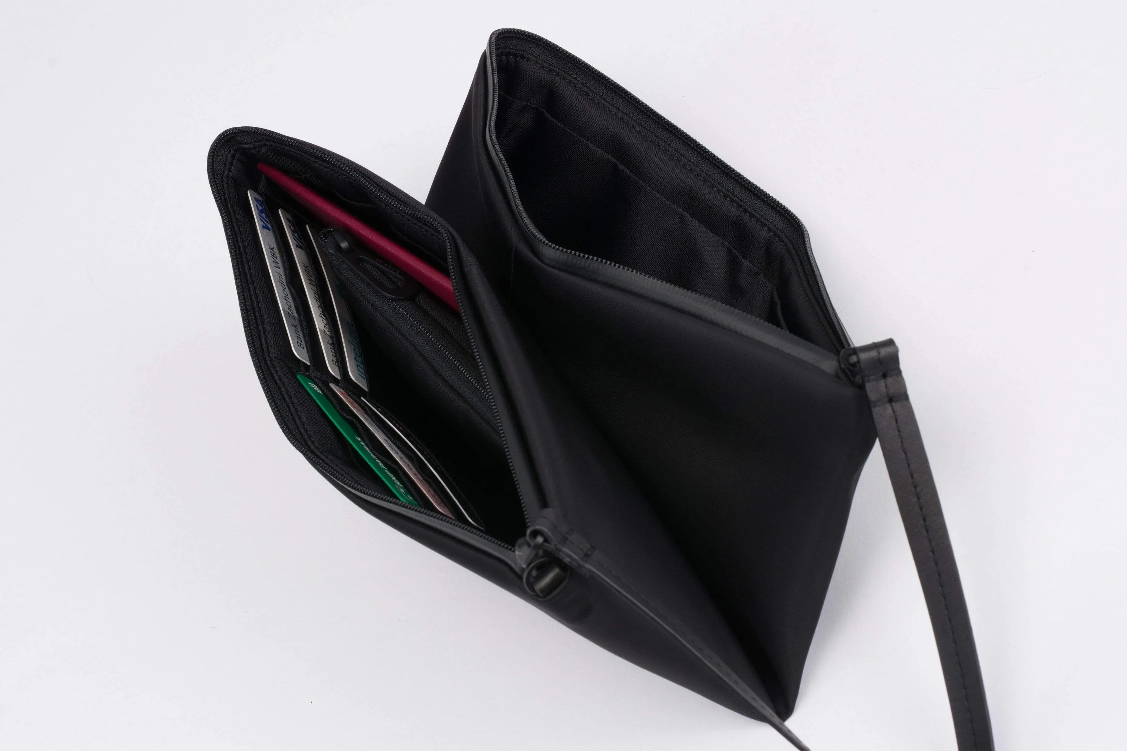 Loki Sleek Black