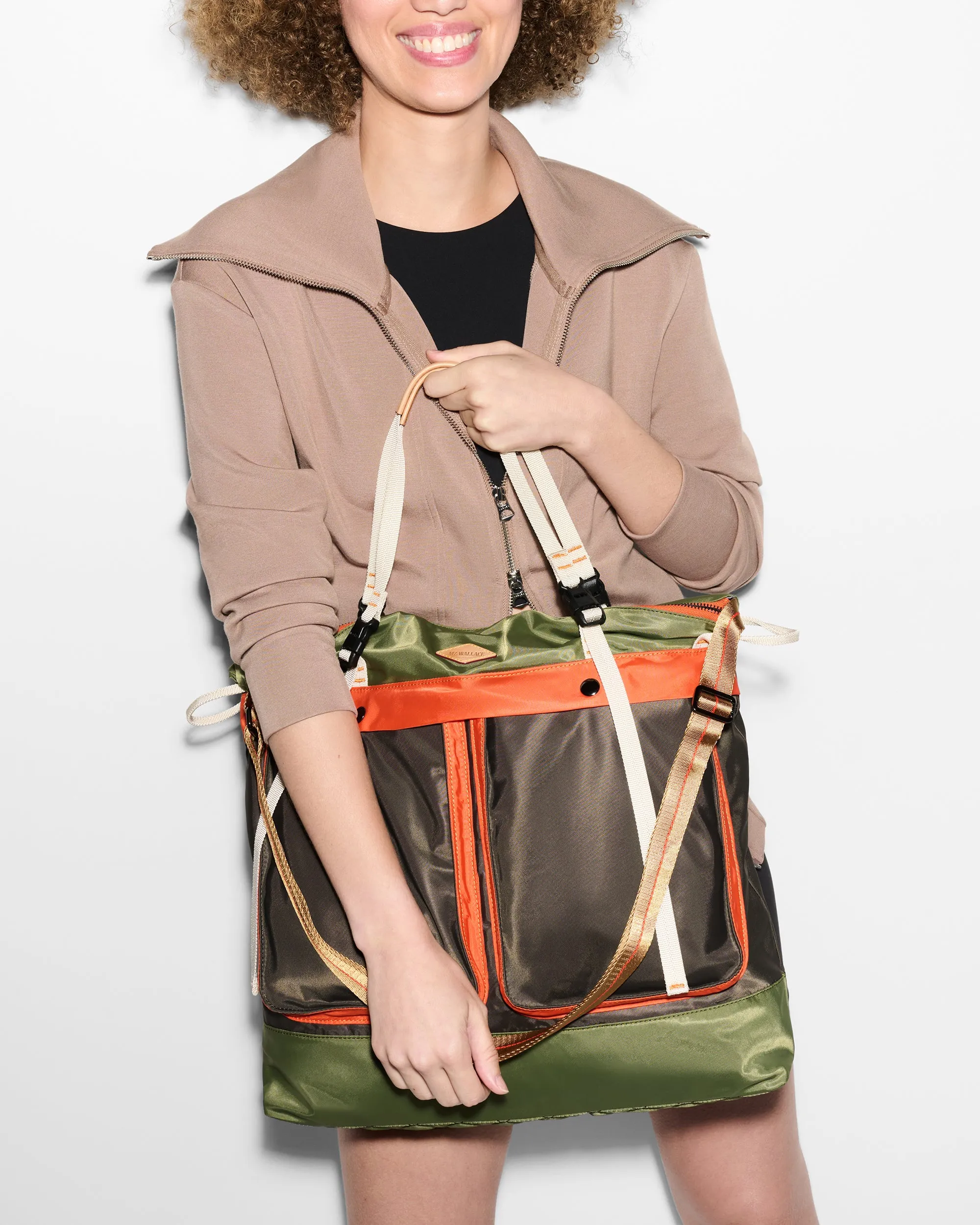 Magnet Multi Hudson Sport Tote
