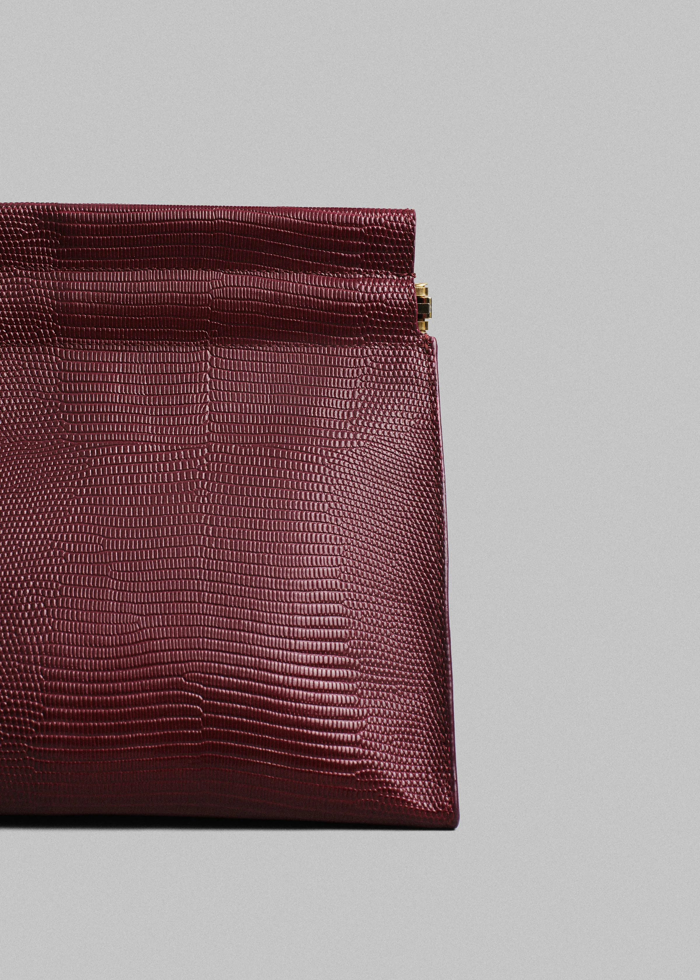 Medium Leather Clutch in Burgundy - Burgundy