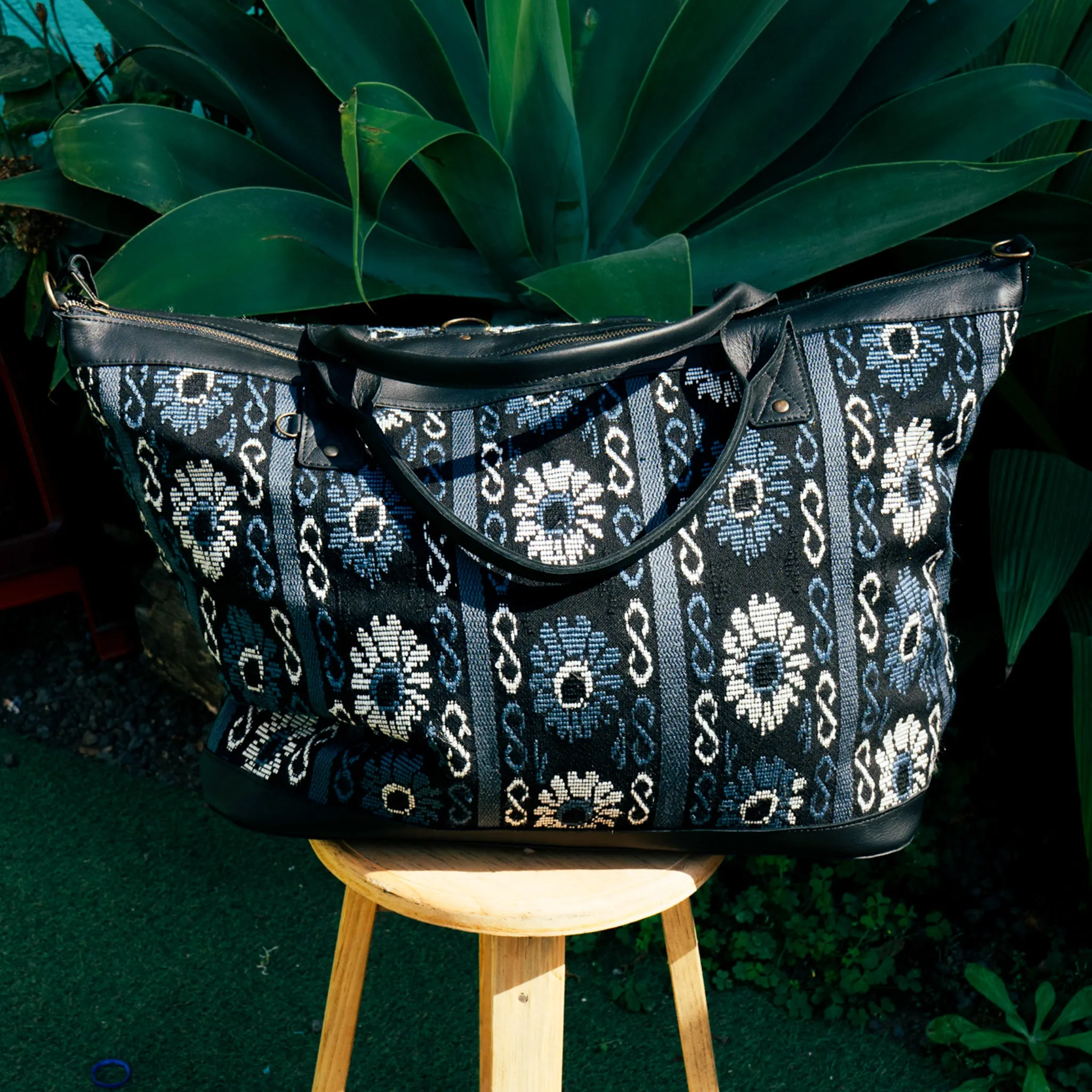 PERFECT WEEKENDER - OOAK HUIPIL - BLACK - NO. 15683