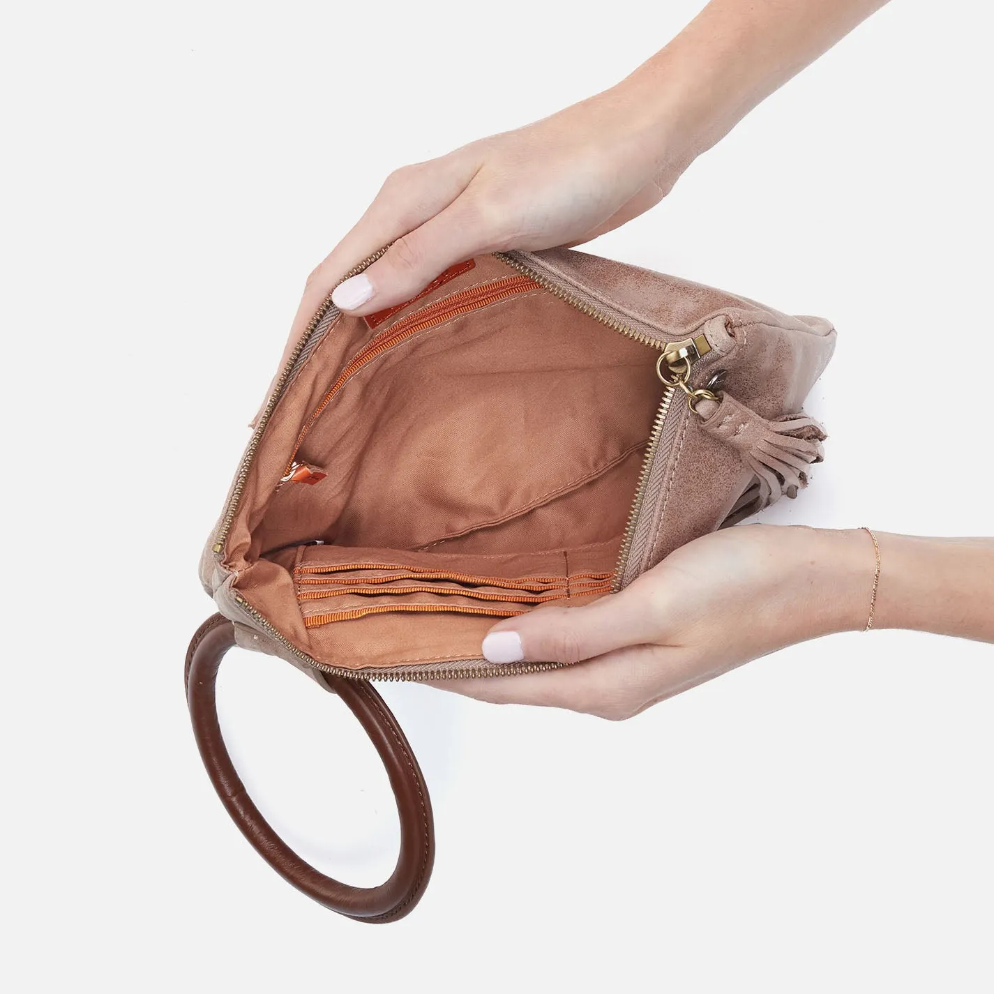 Sheila Clutch In Buffed Leather - Hazel